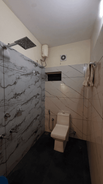 Bathroom 1 at Florants Residence