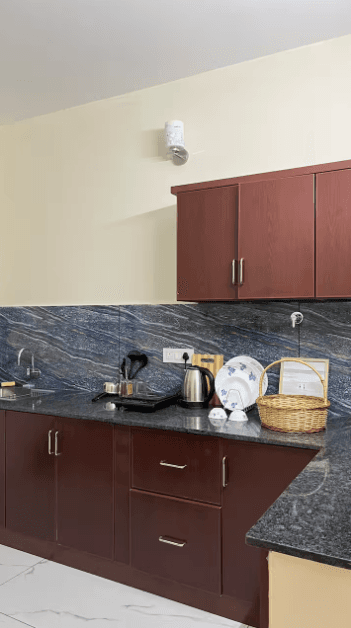 Full Kitchen at Florants Residence